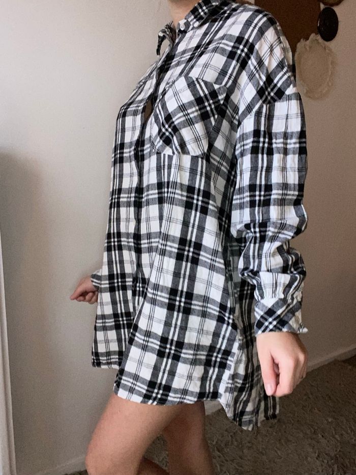 Super robe chemise à carreaux noir et blanc stradivarius taille s - photo numéro 2