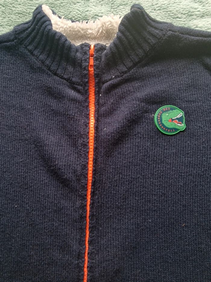 Très beau gilet 10 ans 140 cm - photo numéro 2