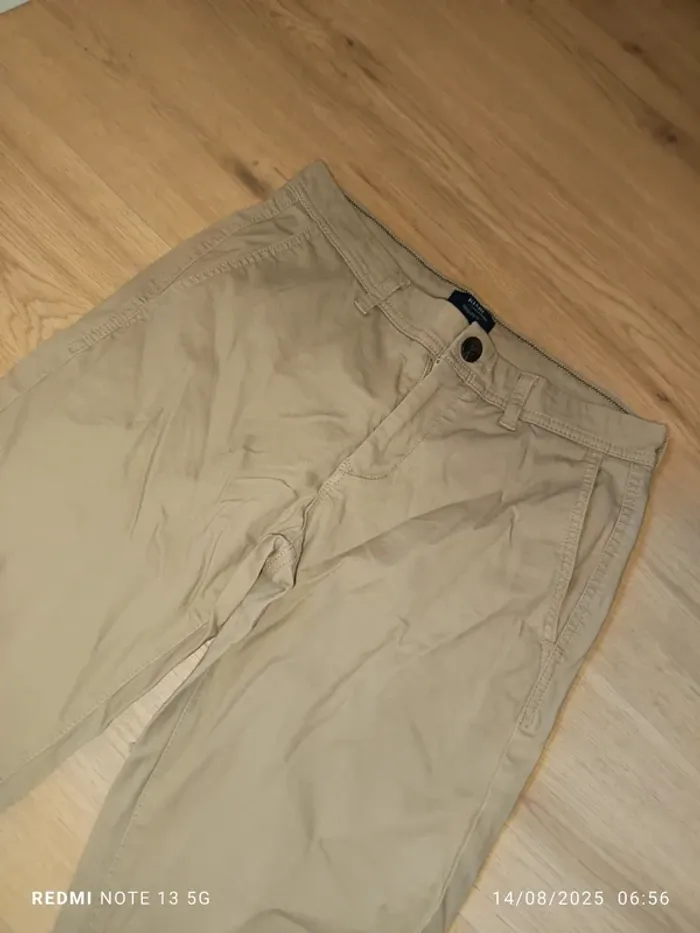 Magnifique pantalon Kiabi beige taille 38 - photo numéro 2