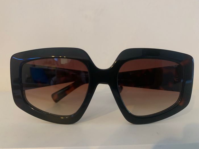 Lunette de soleil Fendi