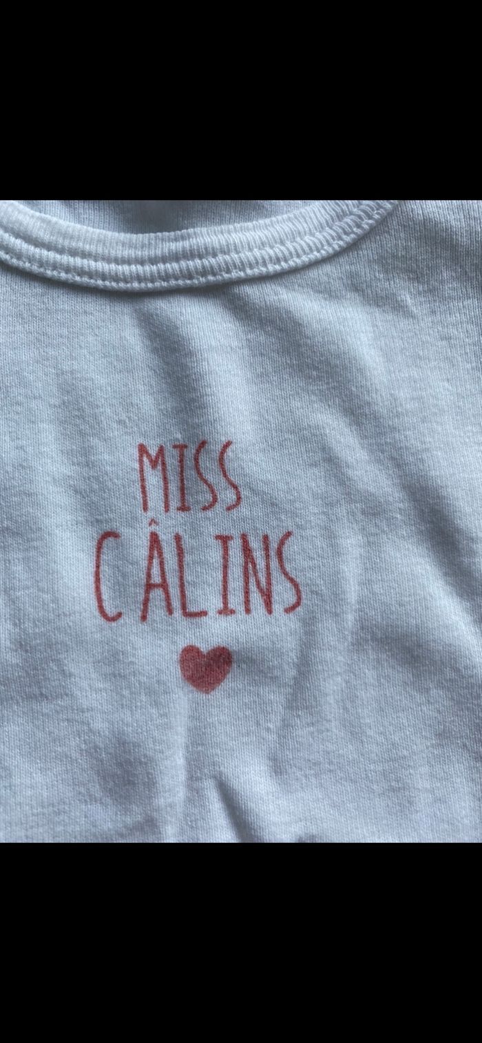 Lot de 2 bodys manches courtes 6 mois - photo numéro 4