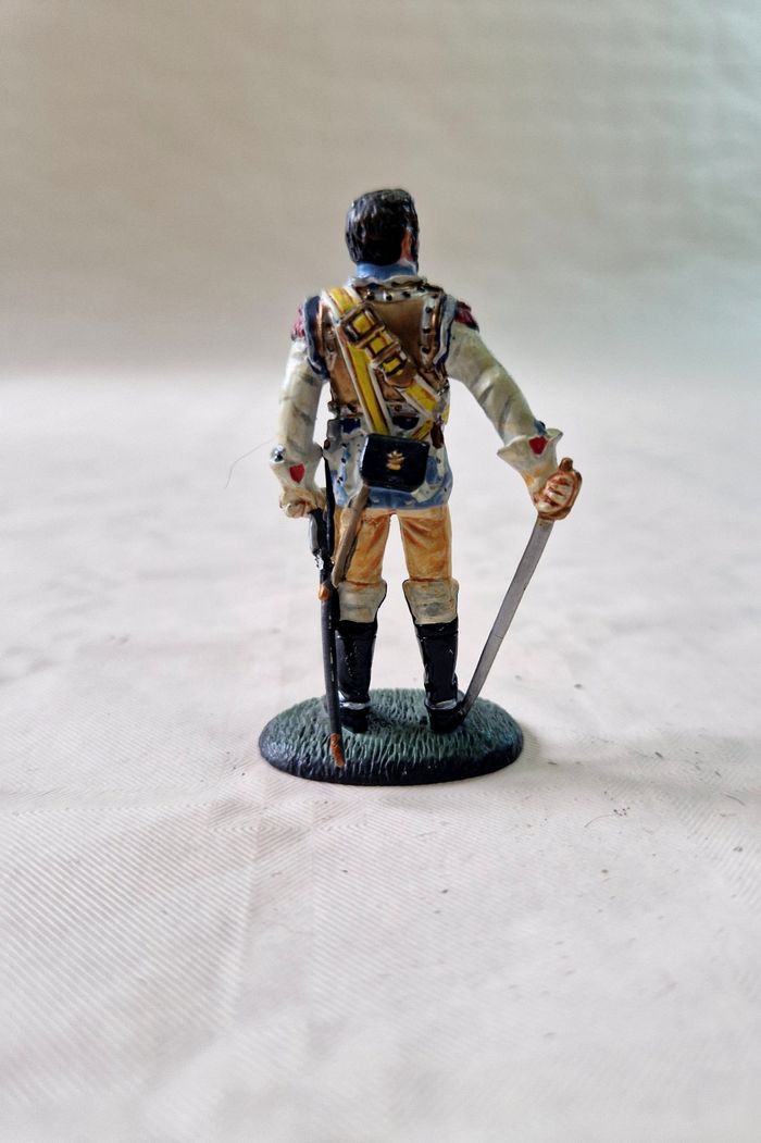 Figurine en plomb,  peinte à la main  , Del prado  , carabinier 1er rgt div cav 1812 - photo numéro 2
