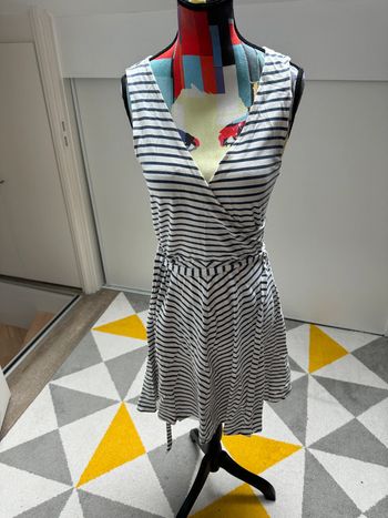 Robe Cache cache Taille 38