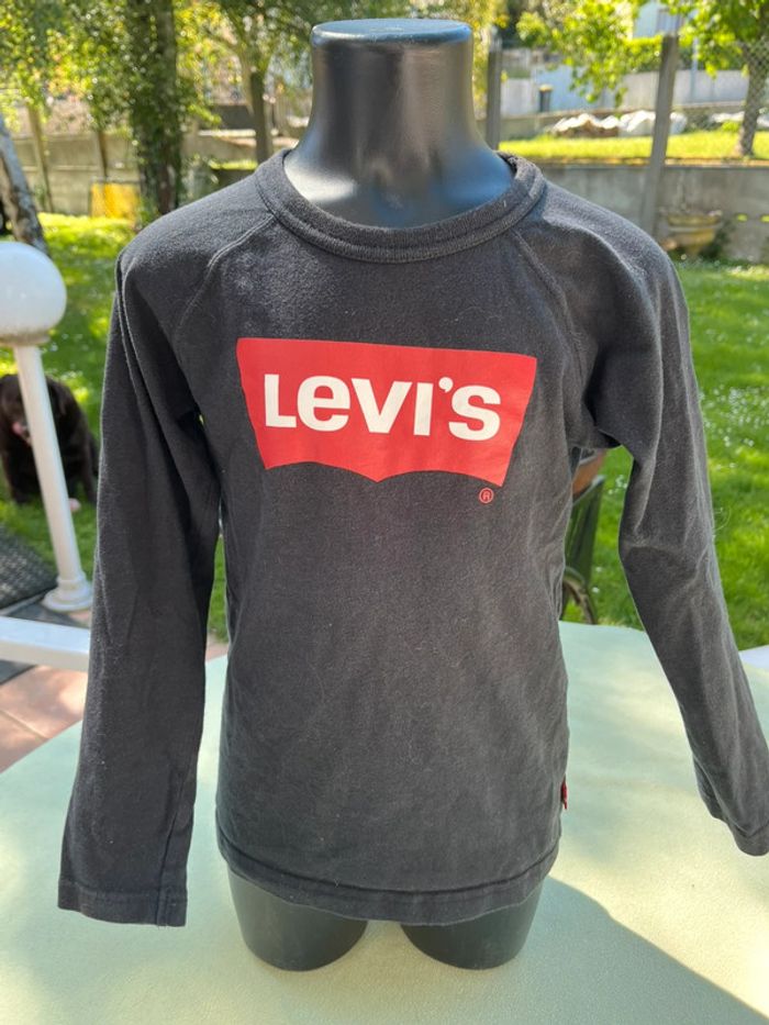 T shirt manche longue lewi’s taille 6 ans