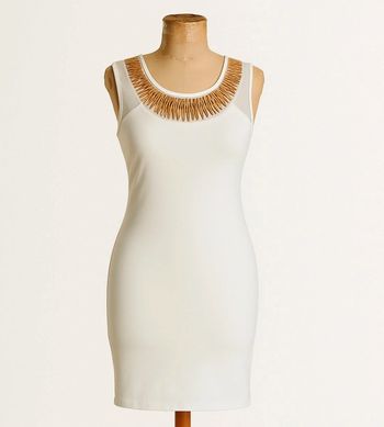 Robe cintrée avec col orné taille 36