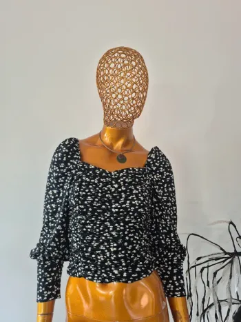 Top Fleur Noir Manches Longues Femme Taille L/40