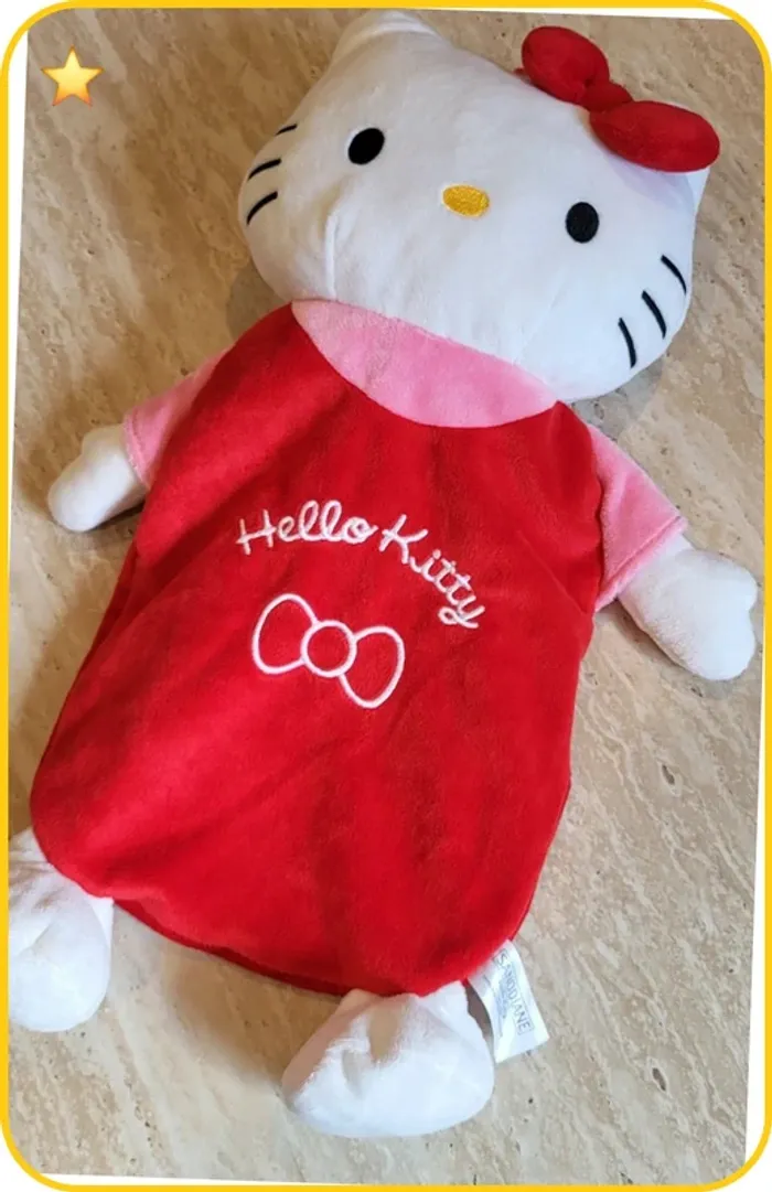 Peluche / Doudou Hello Kitty Sanrio rouge & rose avec poche - Neuf sans étiquette - photo numéro 2