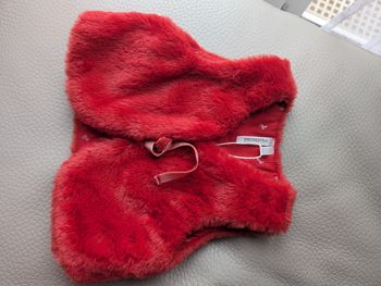 Gilet fourrure rouge