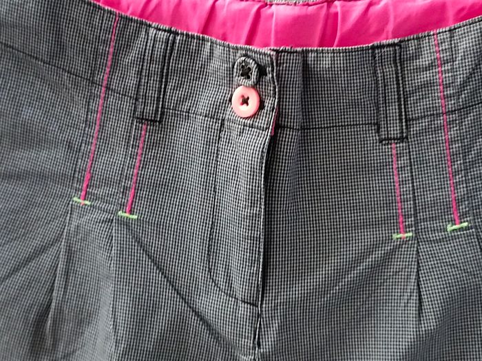 Lot de pantacourt et pantalon fin fille en 6 ans - photo numéro 6