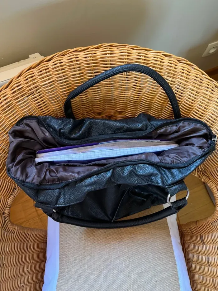 Sac vintage y2k en cuir synthétique noir avec fleur [ref 2508SBl168] - photo numéro 15