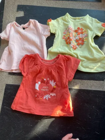 Lots 3 t shirt manches courtes 3 mois