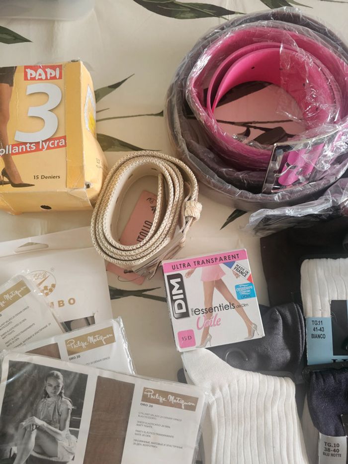 Lot revendeur N°1 - ceintures et chaussettes - photo numéro 3