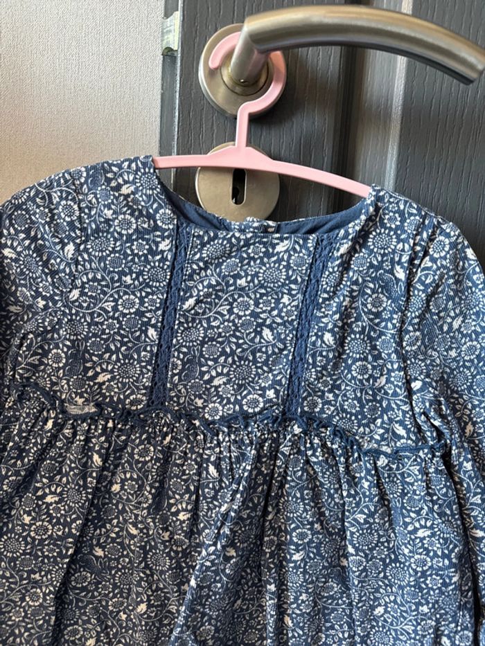 Robe 24 mois - photo numéro 2
