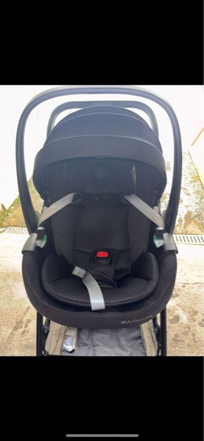 Poussette Leona + cosy + isofix - photo numéro 3