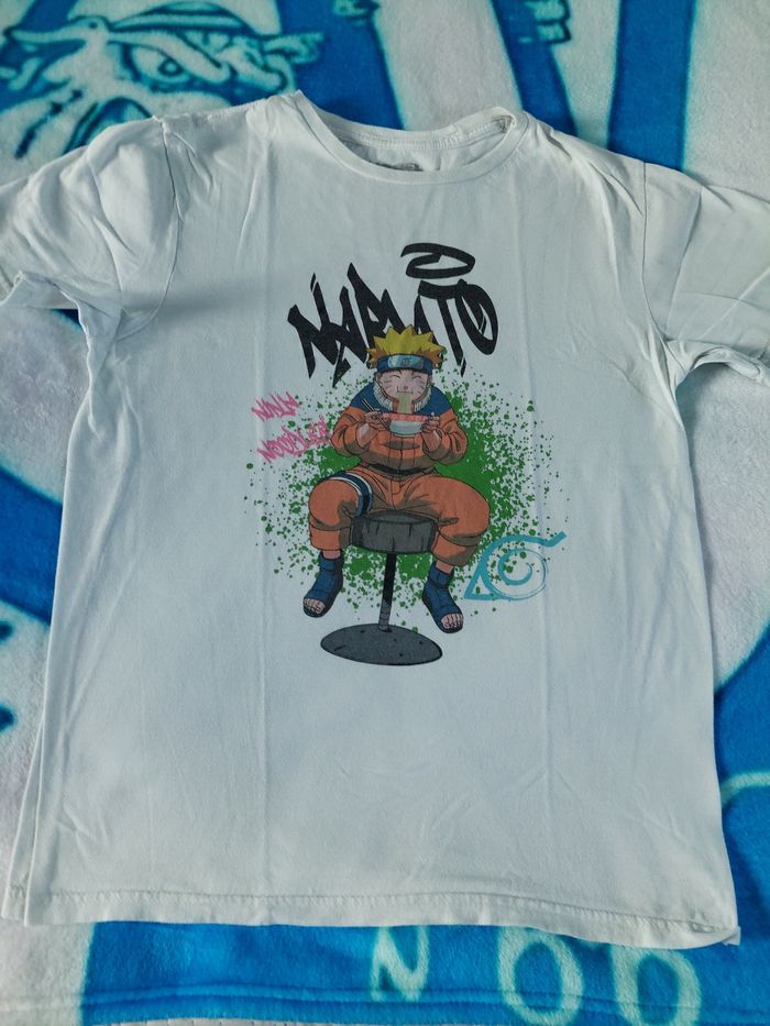Tee shirt naruto taille s