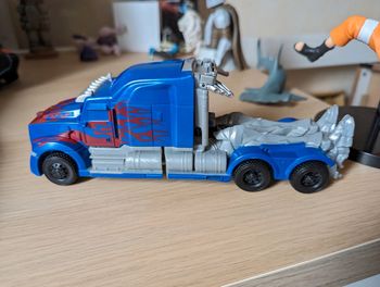 Transformers Optimus