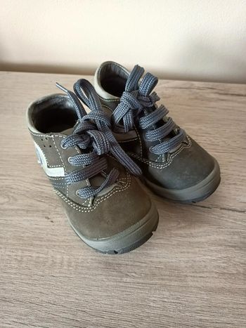 13. Chaussures Orchestra point 21 neuves