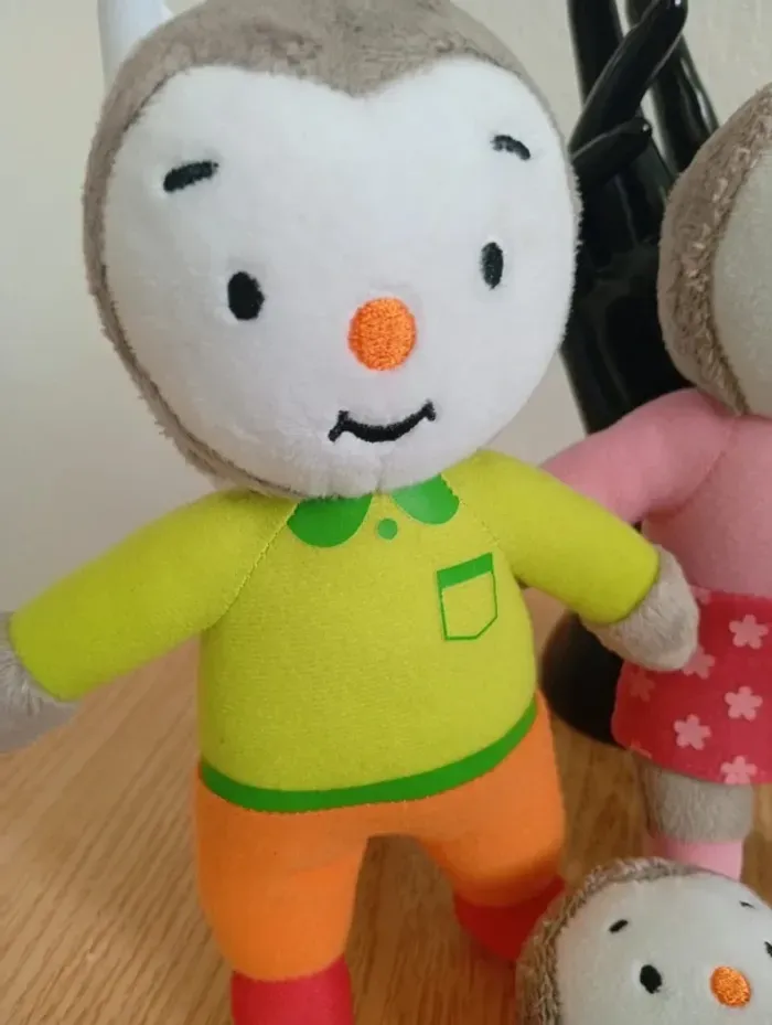 Lot peluches T'choupi et ses parents dessin tchoupi et doudou - photo numéro 2