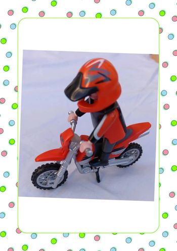 Pilote de moto cross Playmobil