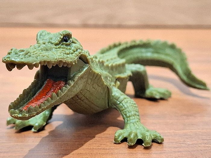 Hélicoptère militaire camo avec pilote, tigre et crocodile - photo numéro 6