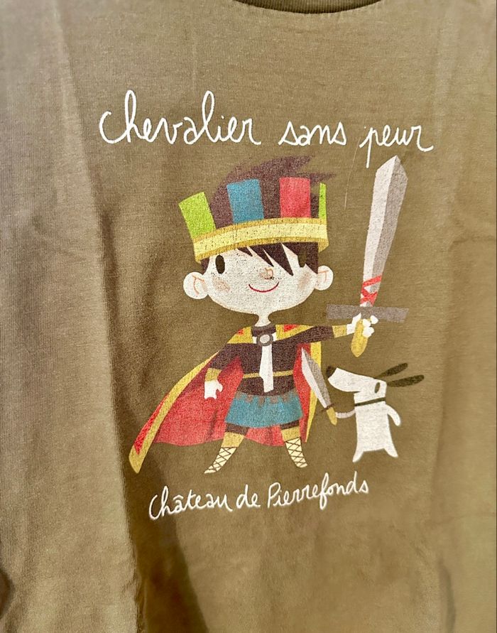 💜 Teeshirt kaki alma mater chevalier taille 6 ans 💜 - photo numéro 3