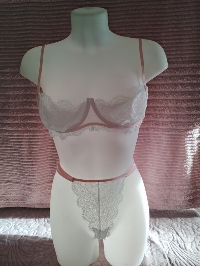 Ensemble rose et blanc a froufrou - photo numéro 2