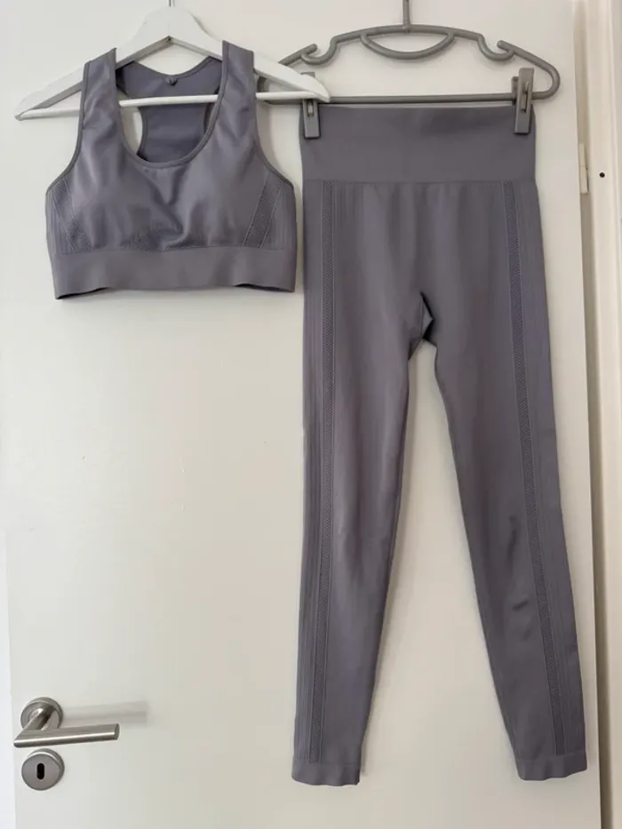 Ensemble legging et brassière