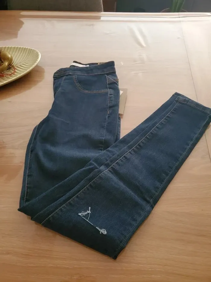 Jean tout neuf skinny taille haute Gemo Taille 34 - photo numéro 8