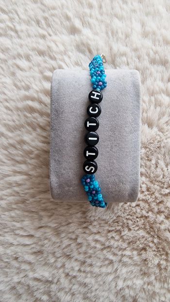 Bracelet en perles Stitch