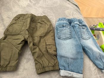 2 pantalon cargo et un jean