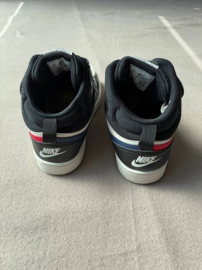 Nike court Borough Mid 2 noir et blanc homme taille 39 en très bon état - photo numéro 8