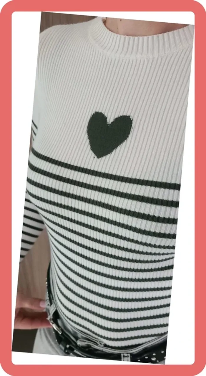 Joli Top en maille fine, coeur kaki, Neuf avec étiquette - photo numéro 4