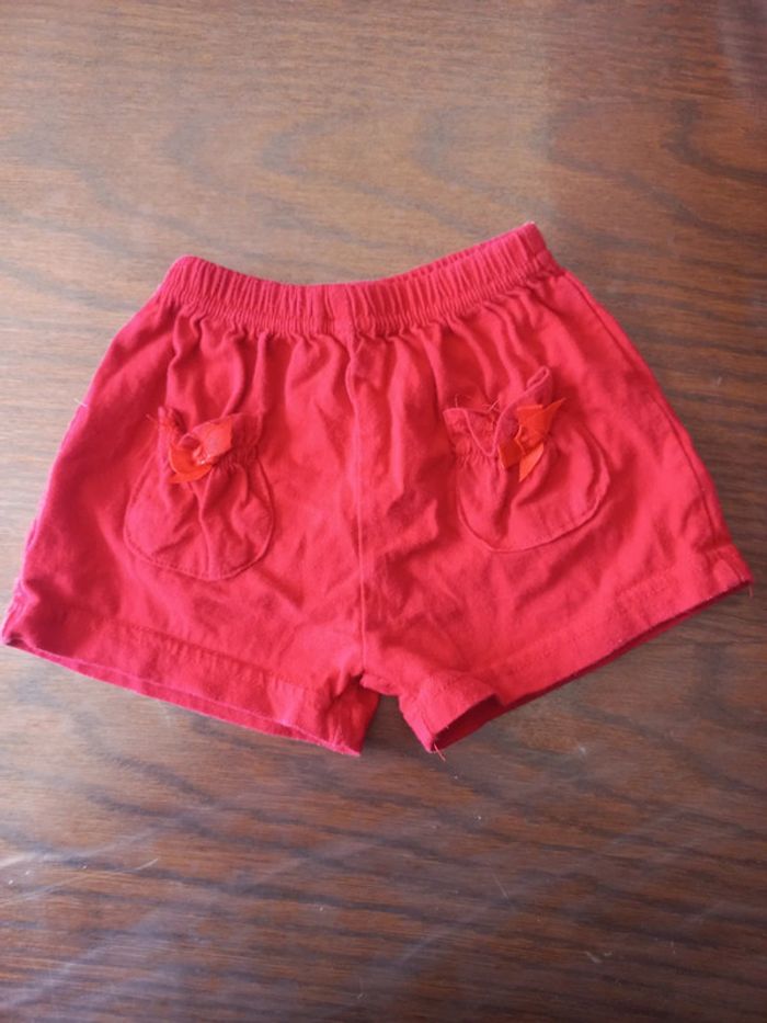 Short rouge 6 mois