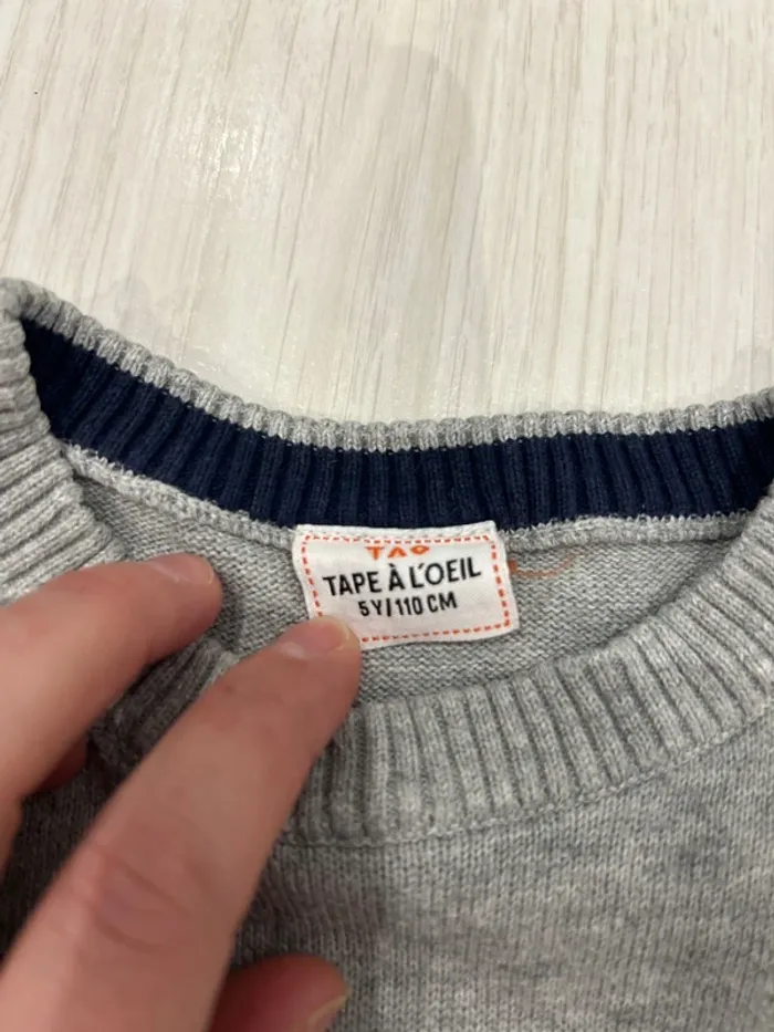 Pull taille 5 ans - photo numéro 3