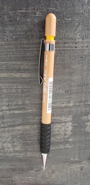 Crayon papier pentel
