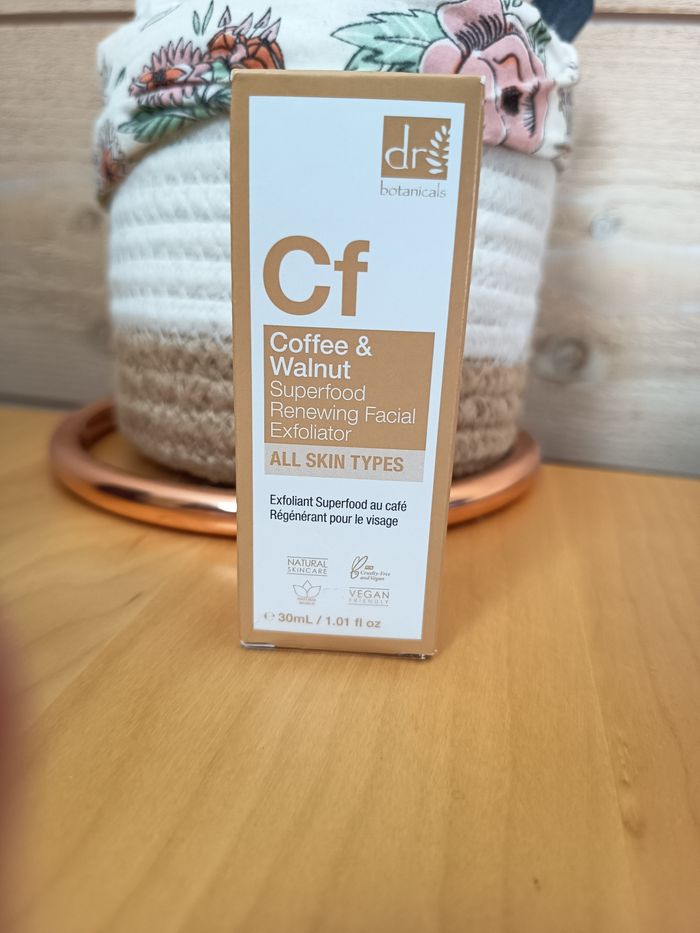 Exfoliant vegan superfood au café, Dr Botanicals, NEUF