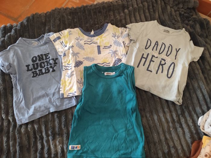 Lot de 11 vêtements en 18mois