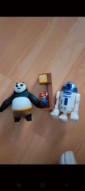 Lot de 3 jouets/figurines