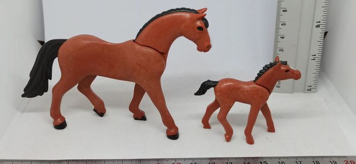 Cheval marron foncé avec poulain playmobil - photo numéro 6