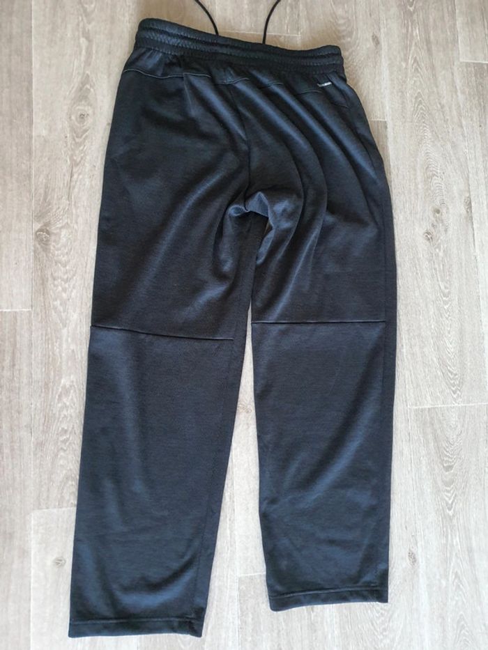 Pontalon de sport Adidas taille L à jambes larges - photo numéro 7