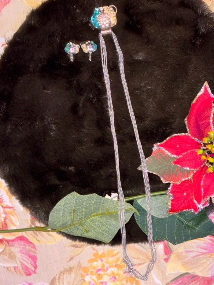 Collier & boucles d’oreilles - photo numéro 2