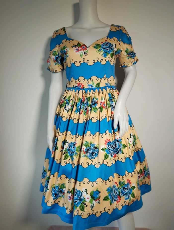 Robe Lindy Bop Francine taille 36 - photo numéro 2