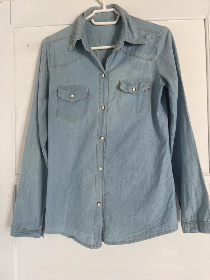 Chemise en jean avec perle