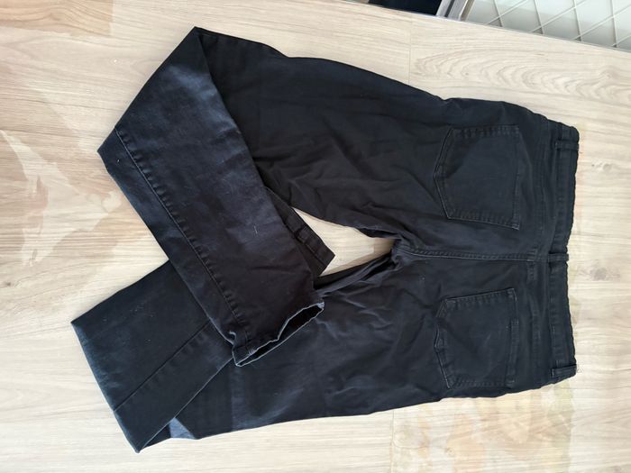 Pantalon noir - photo numéro 3