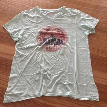 TEE shirt
