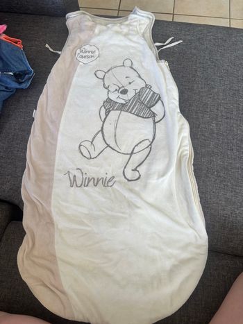 Lot vêtement 12mois fille gigoteuse Disney réglable + Puma