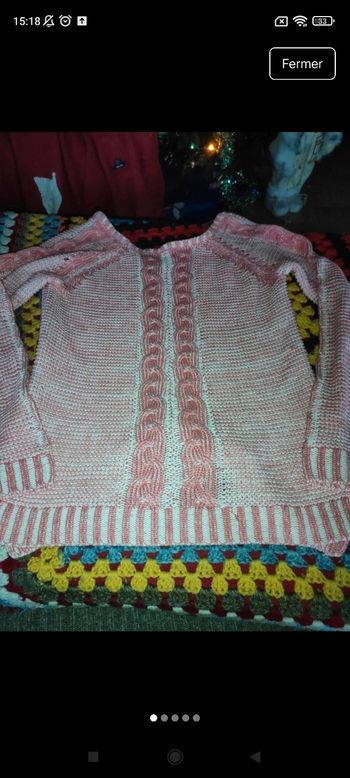 Très beau pull fille e8