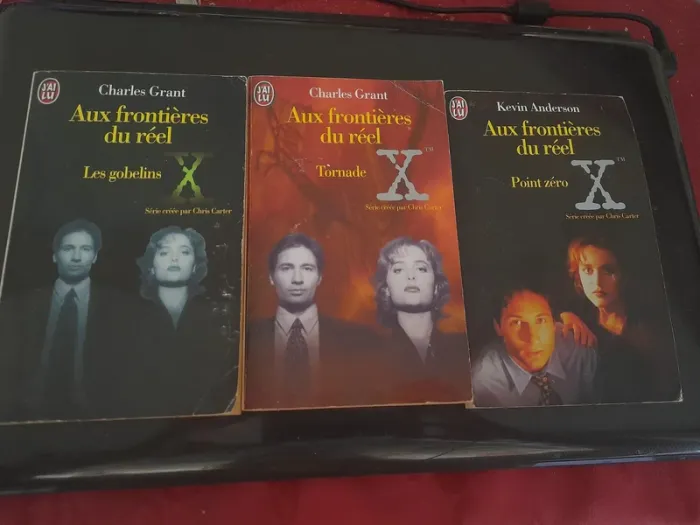 3 livres au frontières du réel