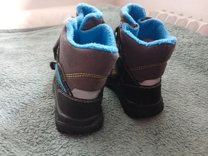 Chaussure de randonnée montante taille 24 - photo numéro 4
