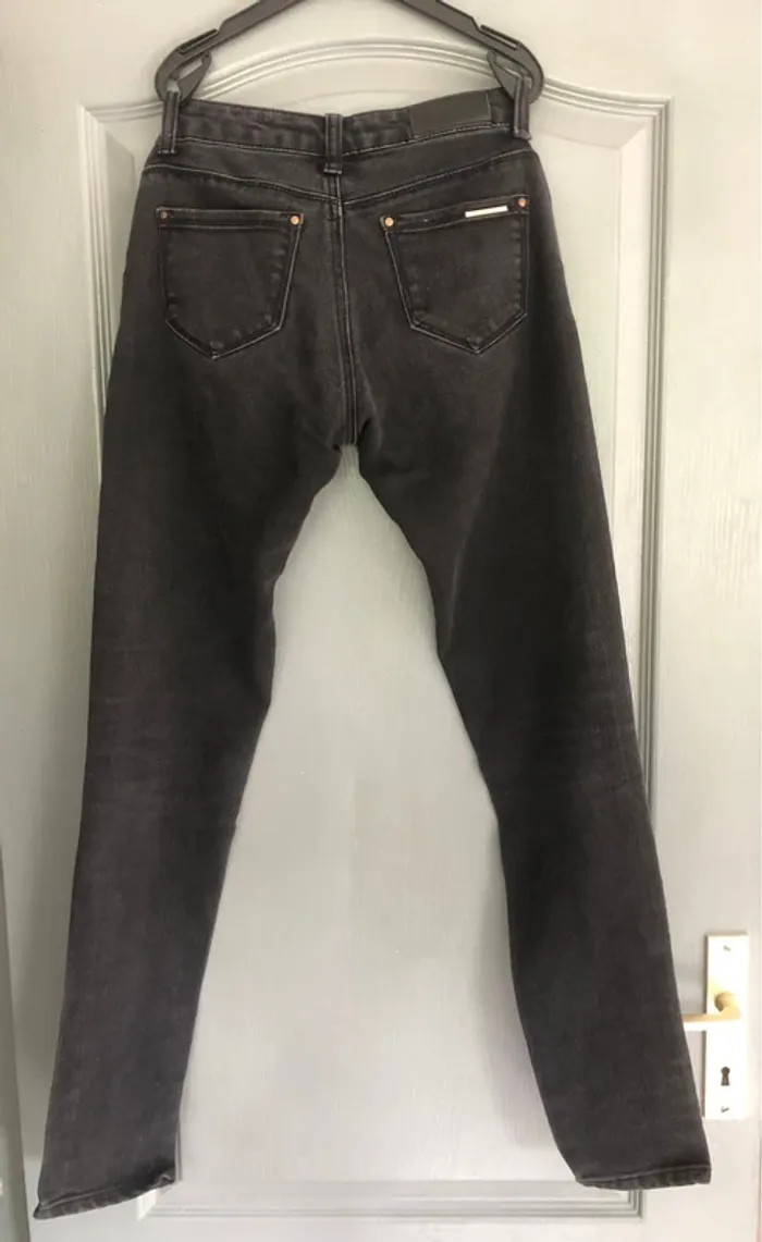 Jean femme taille 36 - photo numéro 3